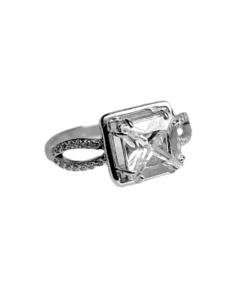 Кольцо из серебра с горным хрусталем и фианитами 00386-131 Кольцо (Ag 925)