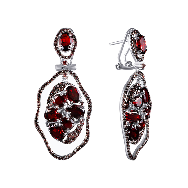 Серьги из серебра с гранатами 3770004056202 Серьги (Ag 925)