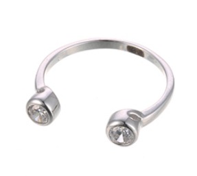 Кольцо из серебра с кубическим цирконием  2260006005108 Кольцо (Ag 925)